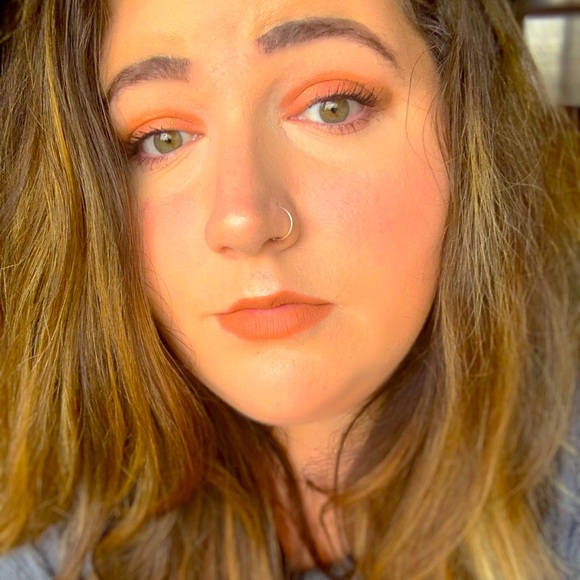 Meet your Posher, Hailey - Picture 1 of 1